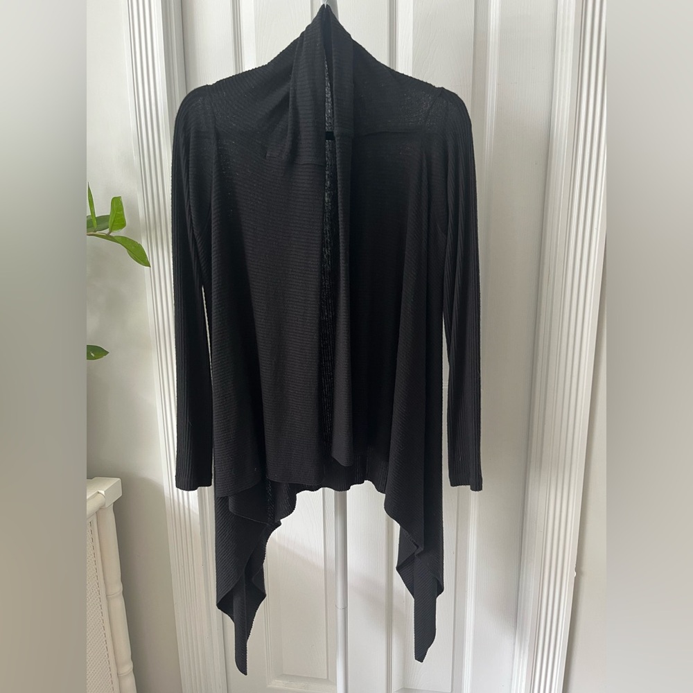 SEN Black Open-Front Women's Cardigan